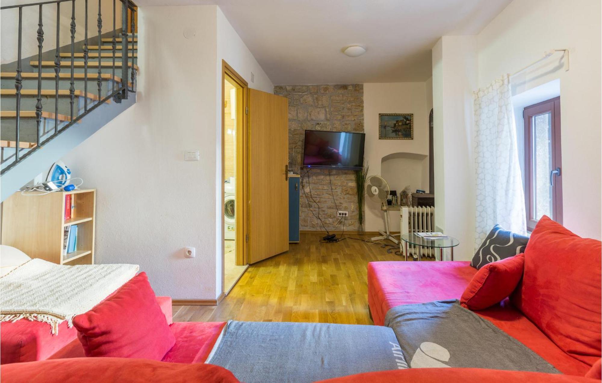2 Bedroom Stunning Home In Bale Dış mekan fotoğraf